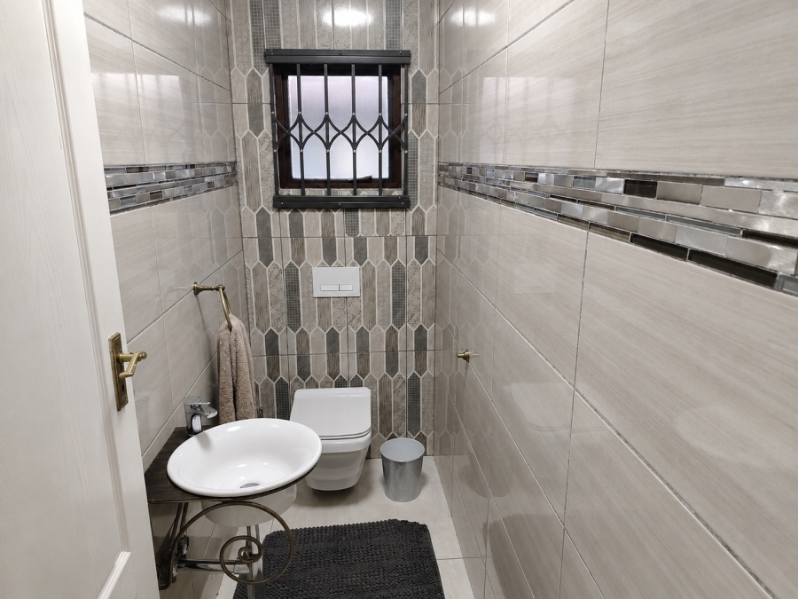 3 Bedroom Property for Sale in Waterval East North West